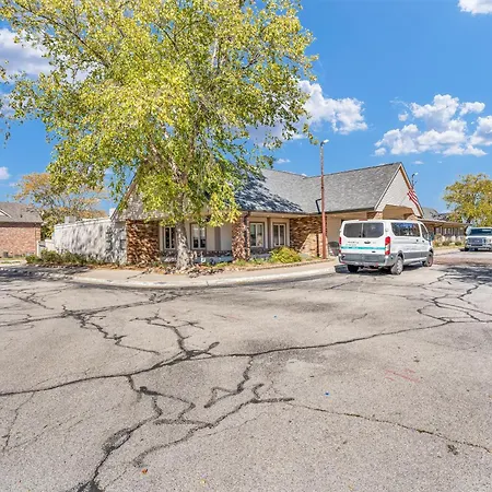 Red Lion Inn & Suites Urbana-3